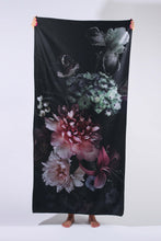 Lade das Bild in den Galerie-Viewer, Vintage Flower Strandtuch 180x90cm
