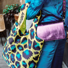 Lade das Bild in den Galerie-Viewer, Yellow Leopard Skin Shopping Bag

